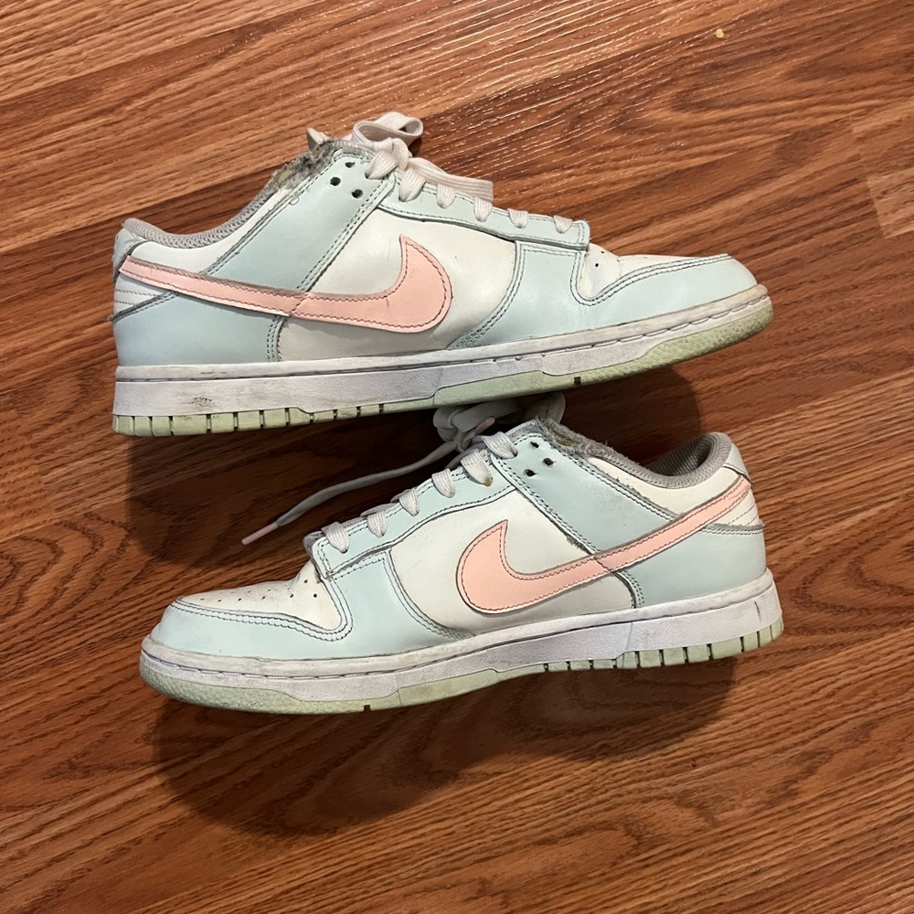 Nike dunk low - Easter women’s size 9.5